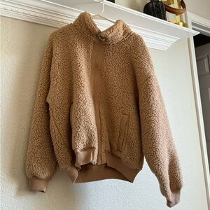 Hollister teady jacket, tan, size large